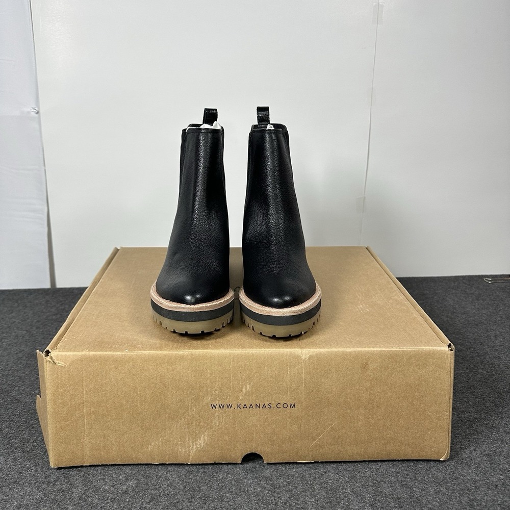 KAANAS Pontevedra Black Leather Lug Sole Chelsea Boots Women's Size 5M